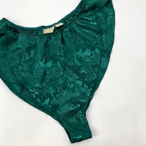 Victoria's Secret  gold label green satin shorts - Picture 1 of 4